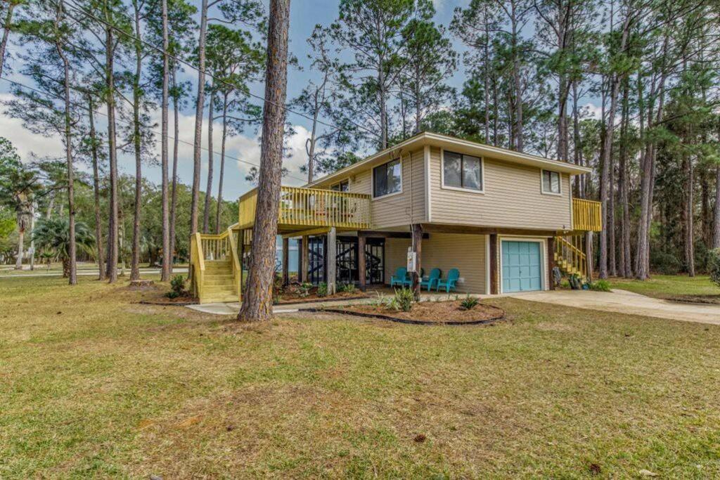 Villa Woodsy Retreat, Steps To Bay - Hot Tub! Gulf Breeze Exterior foto